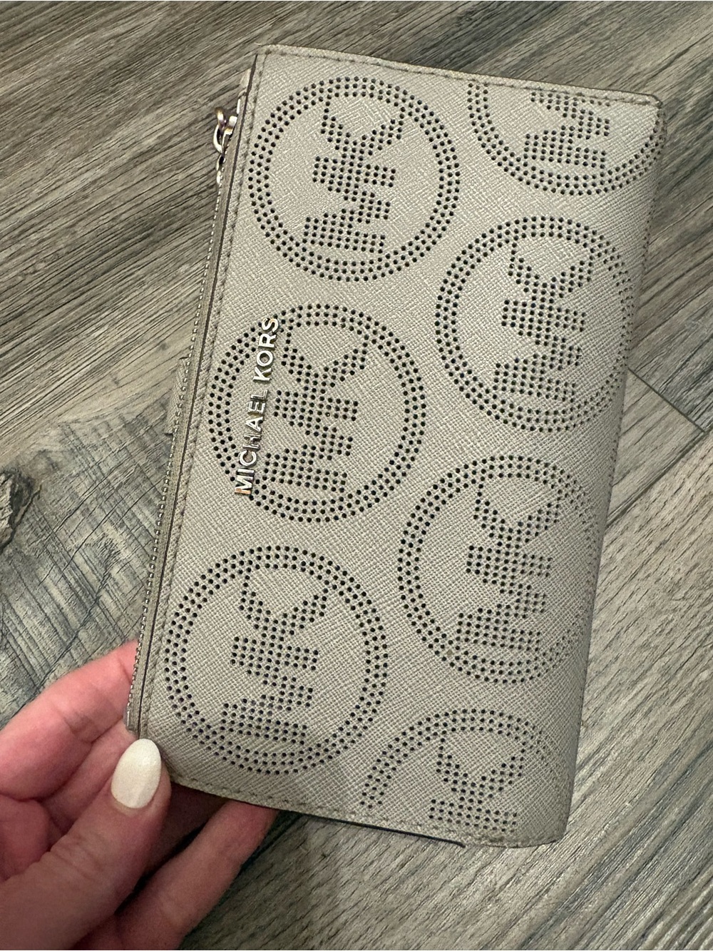 Michael Kors Perforated Logo Zip Card Holder - Light Gray